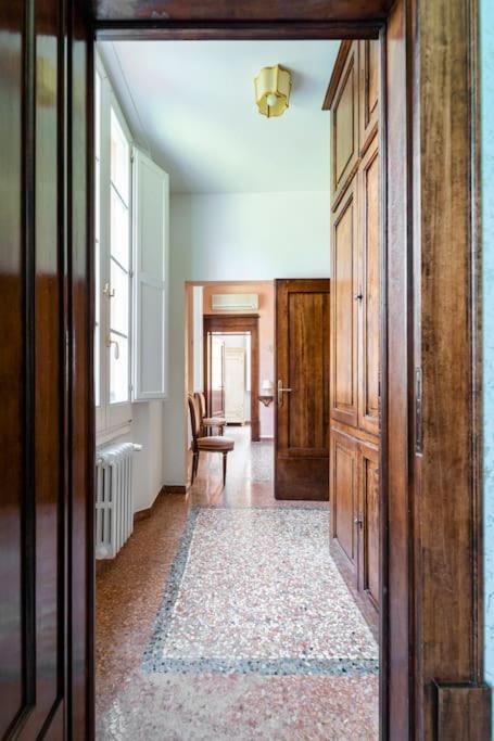 Apartament Elegant Apt, Wi-Fi And Garden Bolonia Zewnętrze zdjęcie